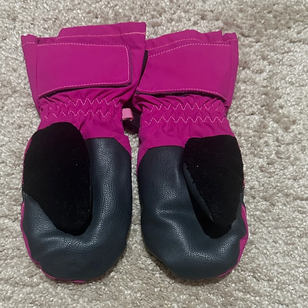 The North Face Kids' Fuchsia and Black Mittens